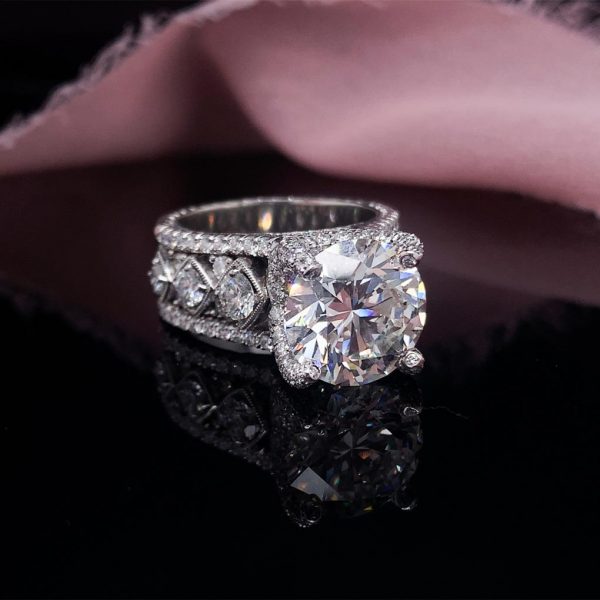 Round Diamond Engagement Ring - KPR811