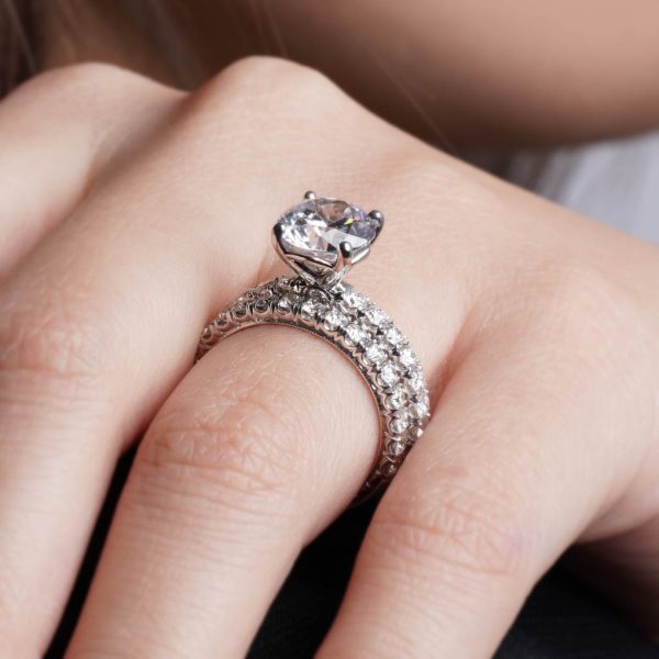 Jack Kelége wedding ring set on hand - KGR1182 / KGBD1182