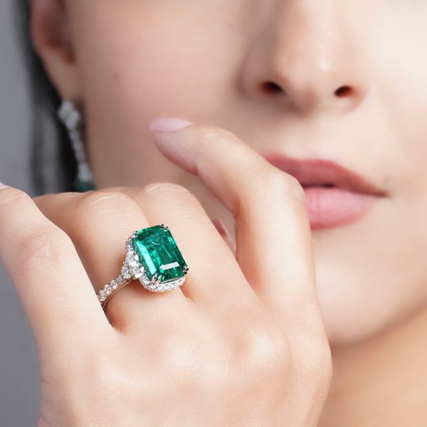 Emerald and Diamond Ring - KPR829