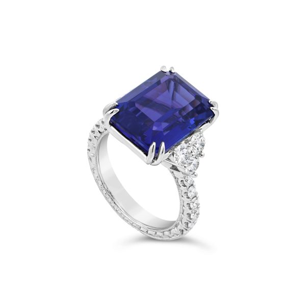 Tanzanite and Diamond Ring - KPR844