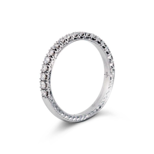 Jack Kelége diamond band